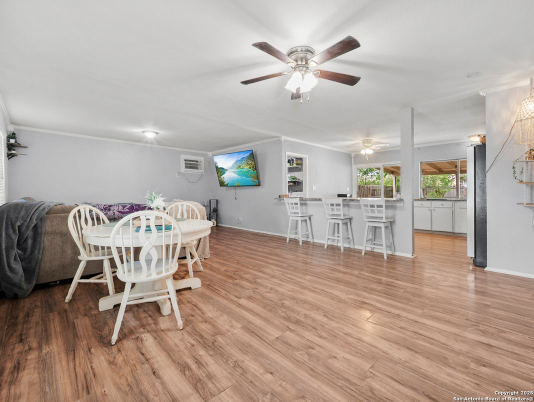Dining room, Interior, Wood Texture Flooring
