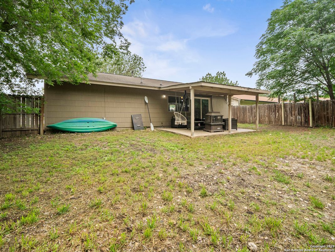 Backyard, Exterior, Hot Tub