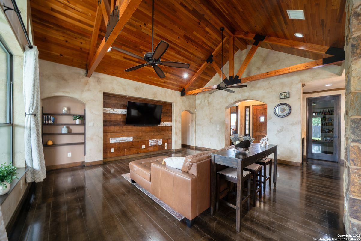 Dining room, Interior, Living room, Recessed Lighting, Wooden Beams, Wooden Ceilings, Wood Texture Flooring