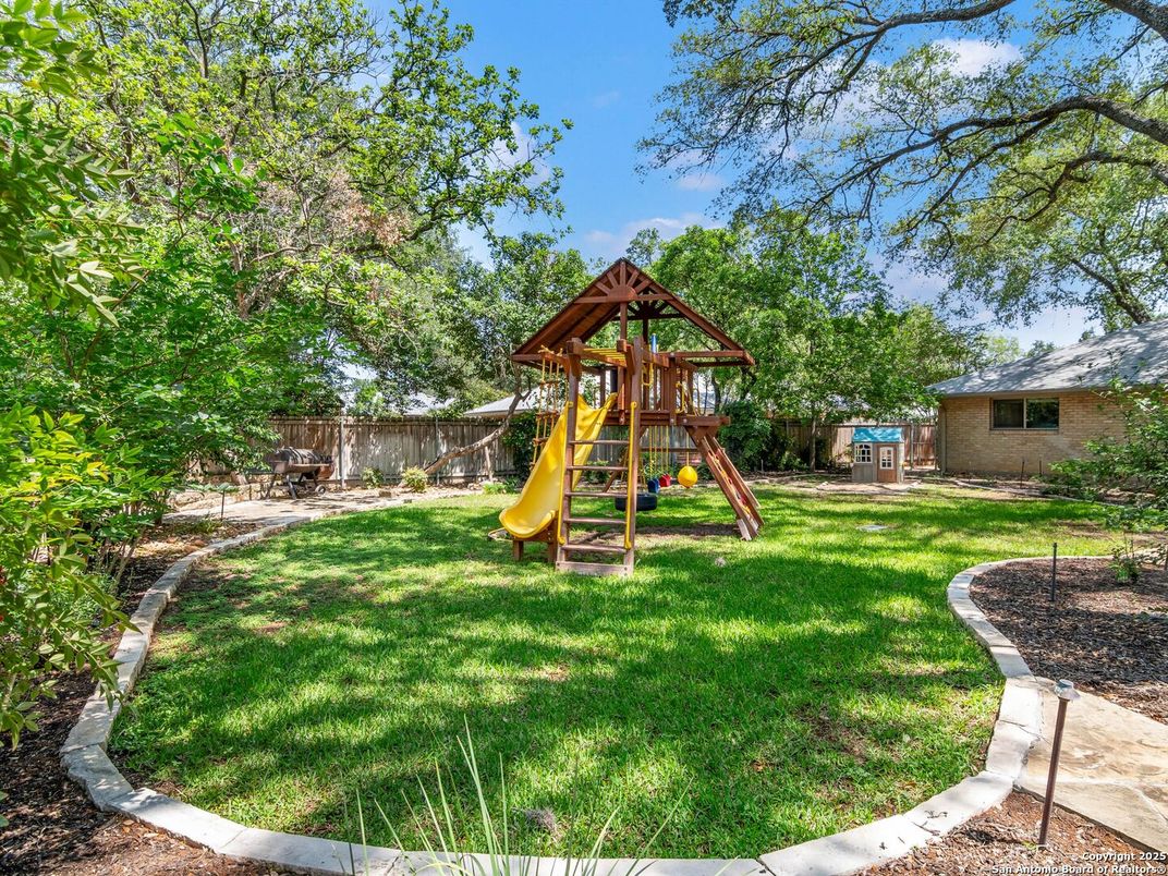 Backyard, Exterior, Playground