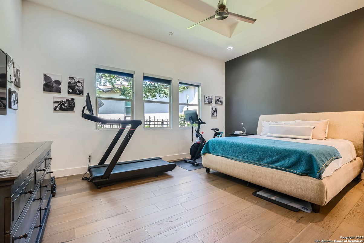 Bedroom, Fitness Equipment, Interior, Recessed Lighting, Wood Texture Flooring