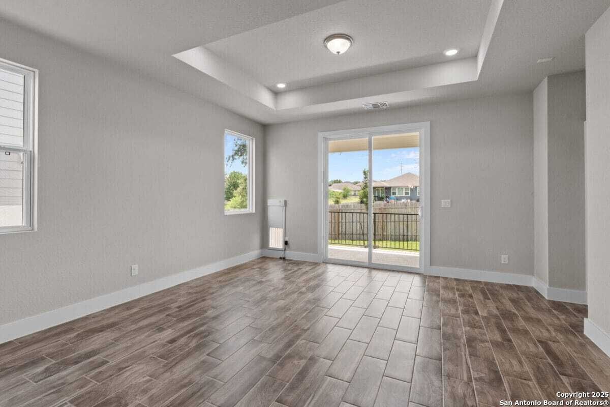 Empty room, Interior, Recessed Lighting, Wood Texture Flooring