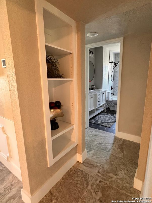 Interior, Recessed Lighting