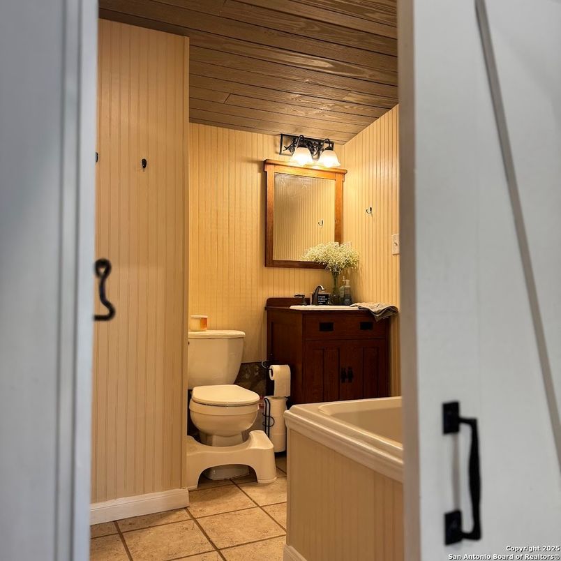 Bathroom, Interior, Wooden Ceilings, Wooden Walls