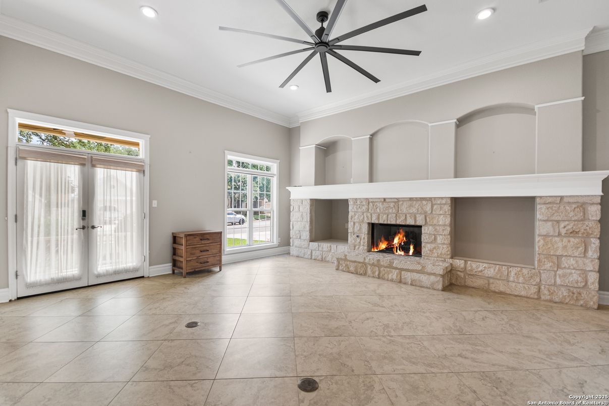 Fireplace, Interior, Recessed Lighting