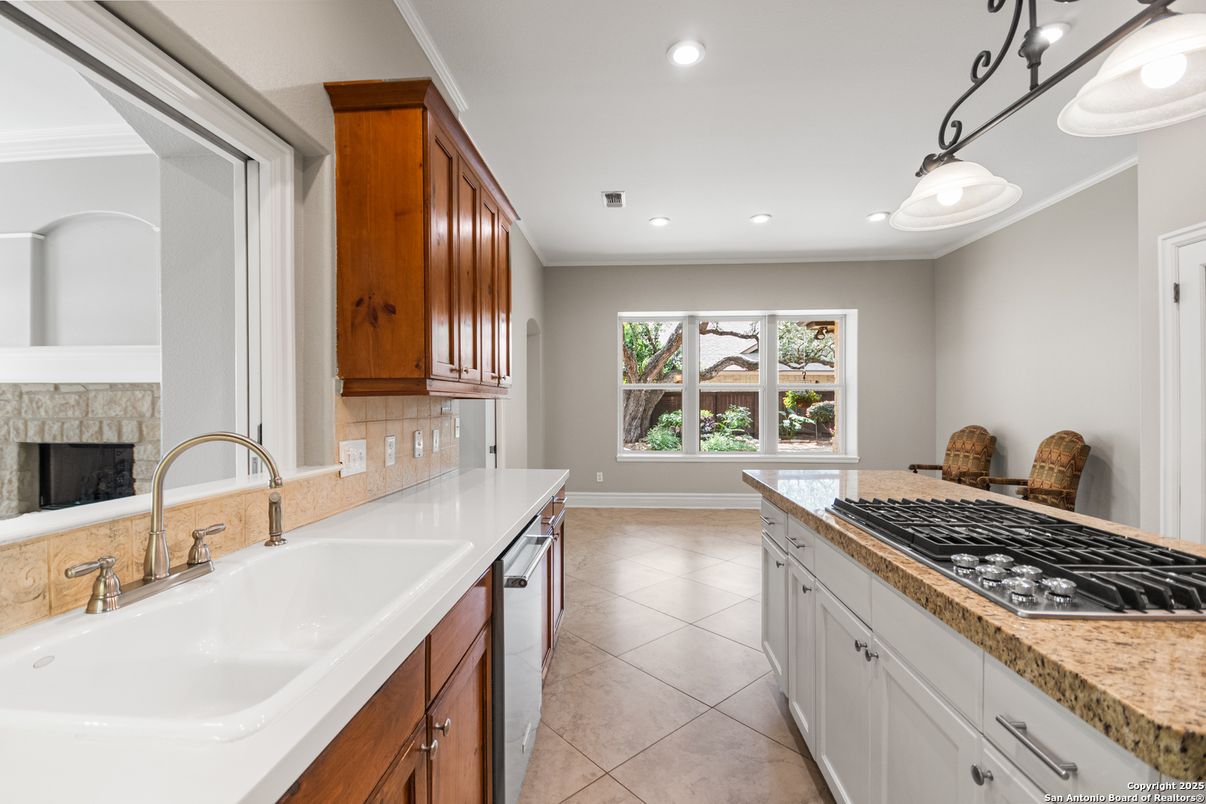Fireplace, Interior, Kitchen, Pendant Lights, Recessed Lighting