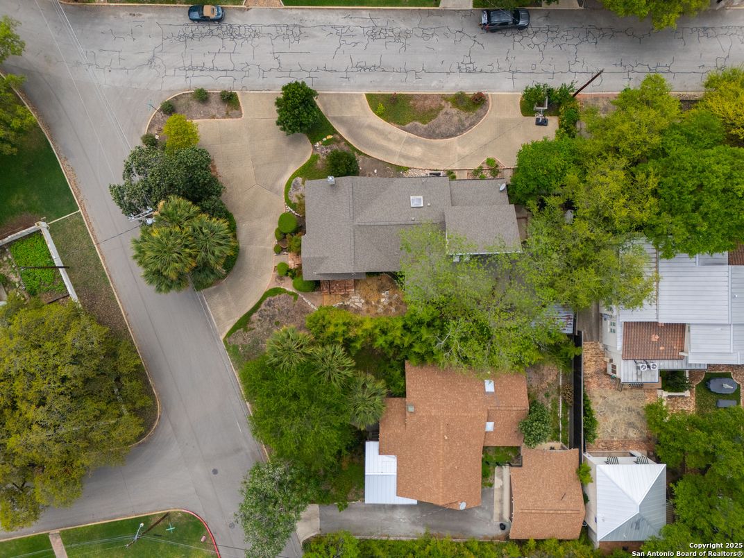 Exterior, Drone