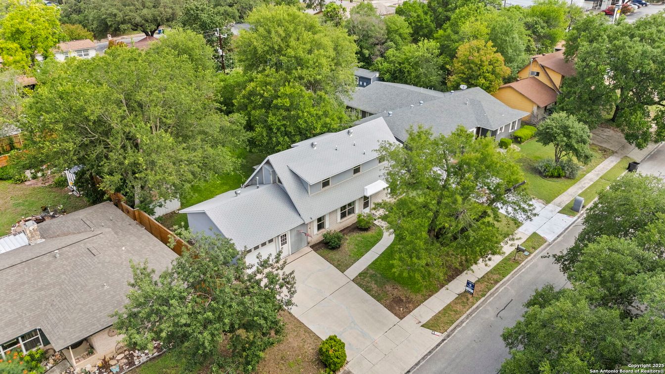 Exterior, Drone