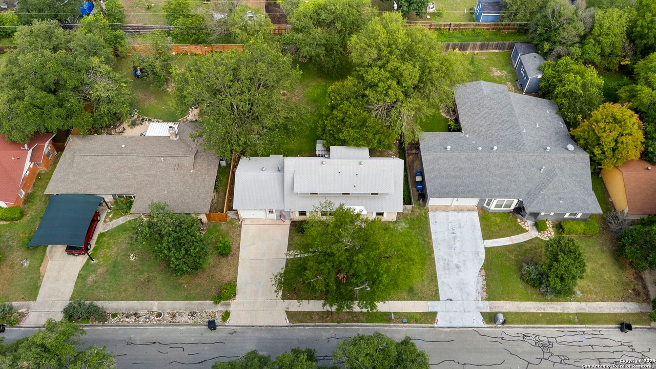 Exterior, Drone