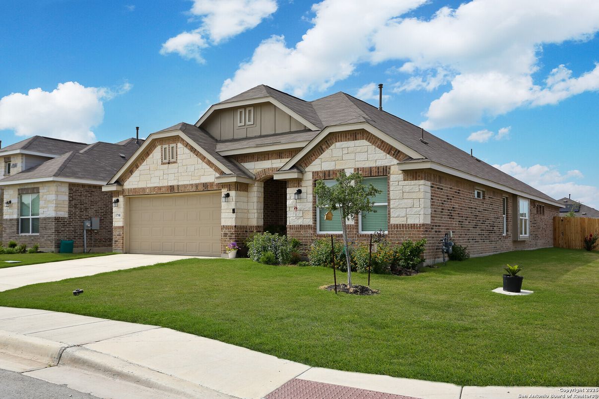 Attached, Exterior, Facade, Brick Facade, Brick Traditional