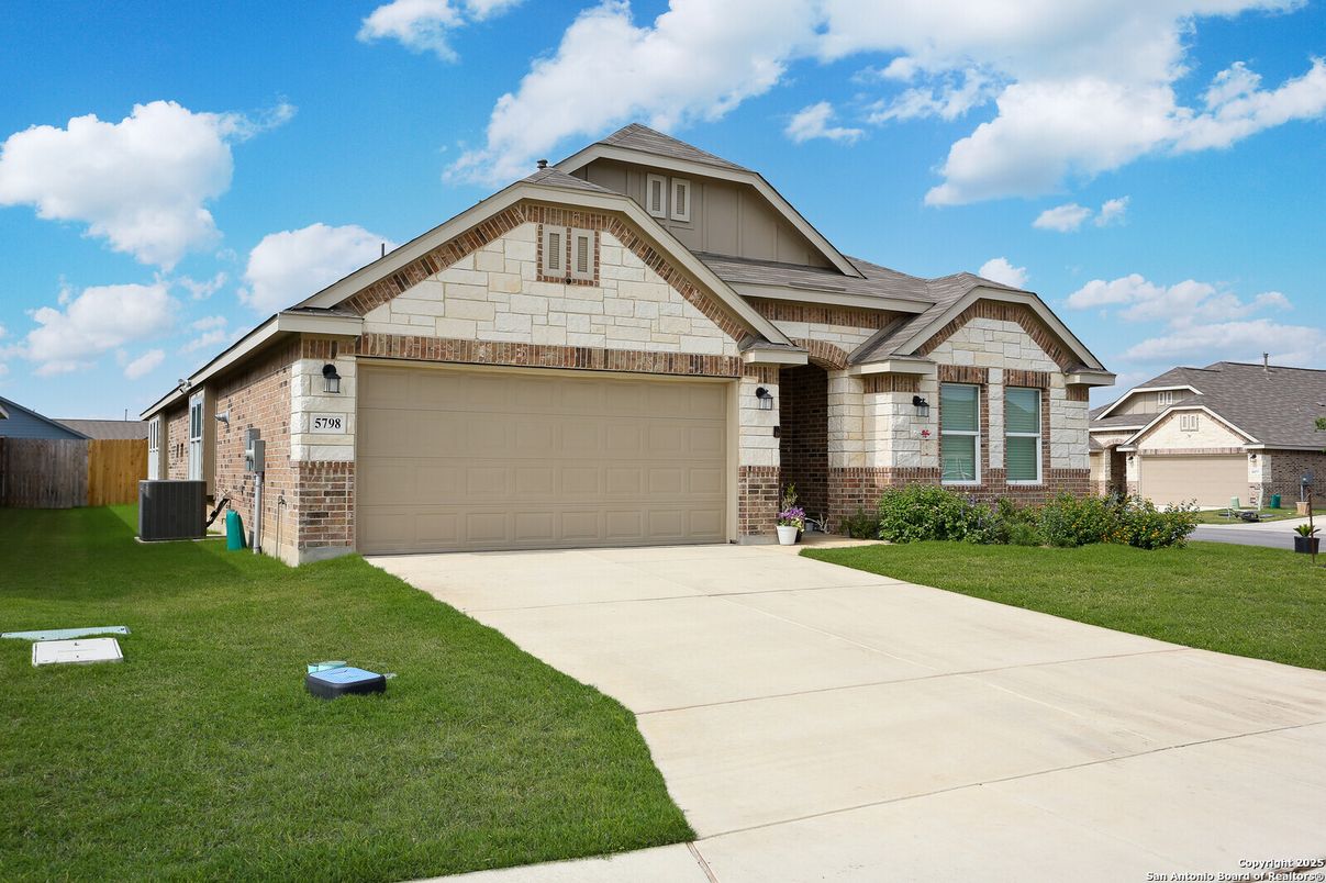 Attached, Exterior, Facade, Brick Facade, Brick Traditional