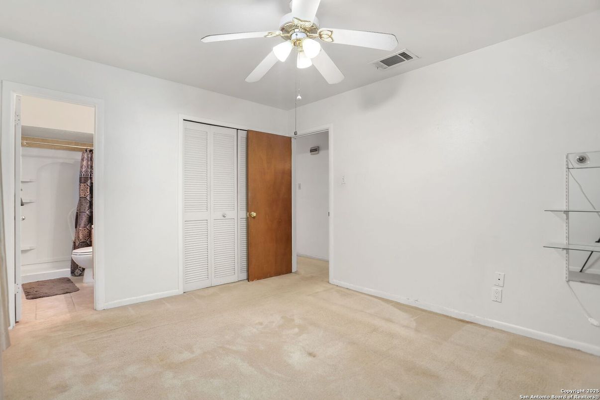 Bathroom, Empty room, Interior
