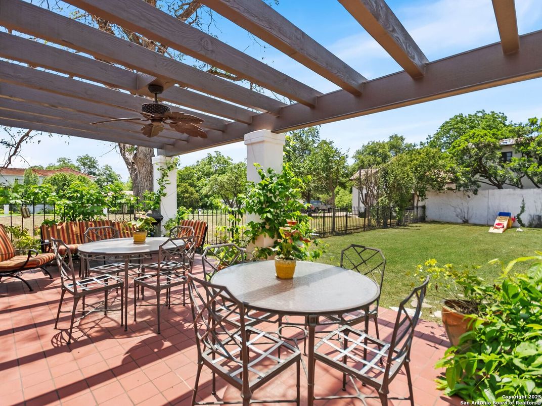 Backyard, Exterior