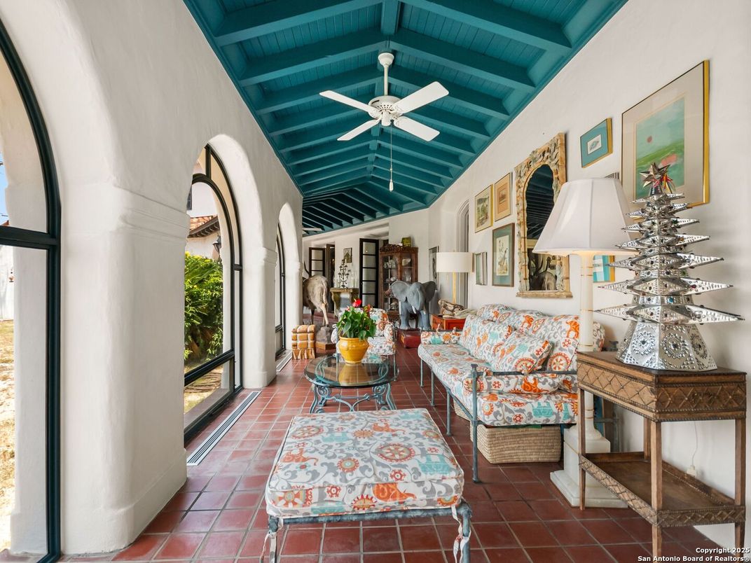 Interior, Living room