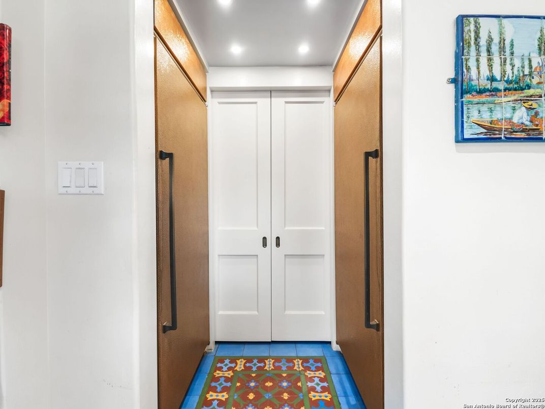 Interior, Recessed Lighting