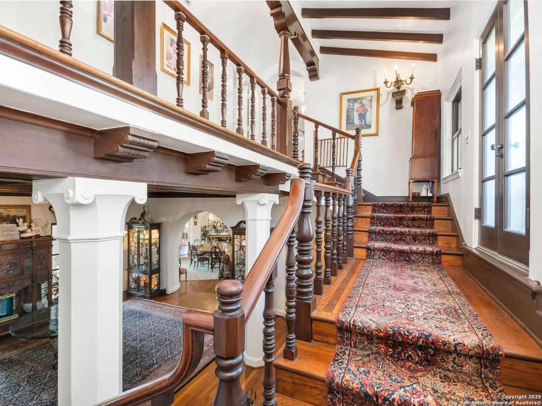 Chandelier, Interior, Wood Texture Flooring