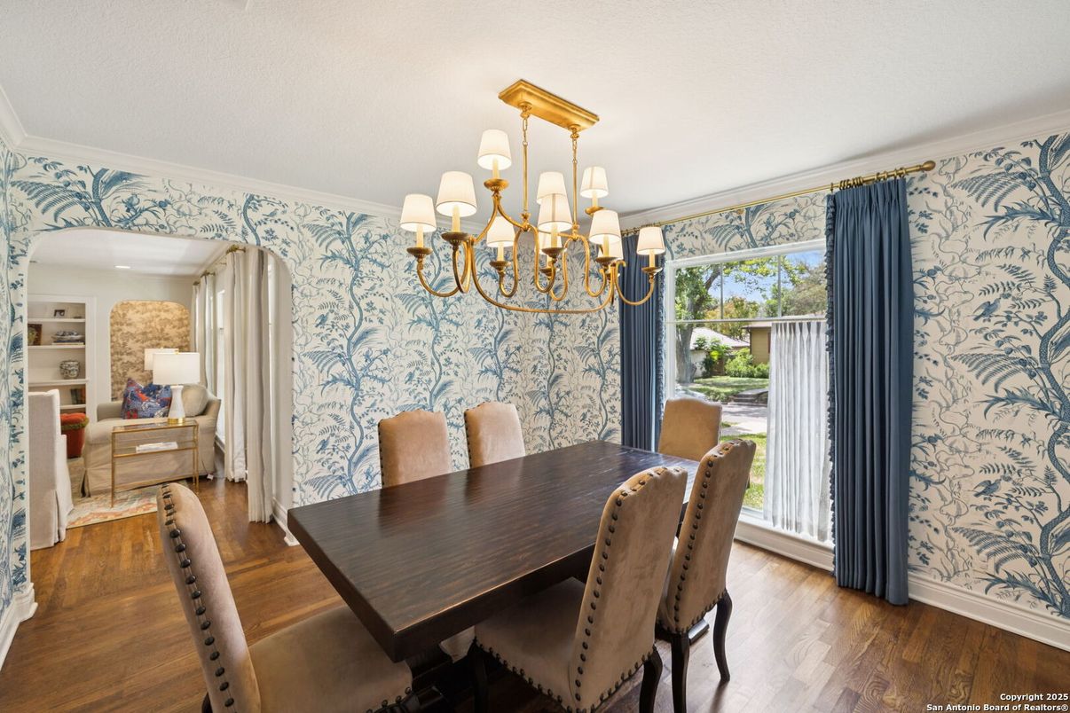 Chandelier, Dining room, Interior, Wood Texture Flooring