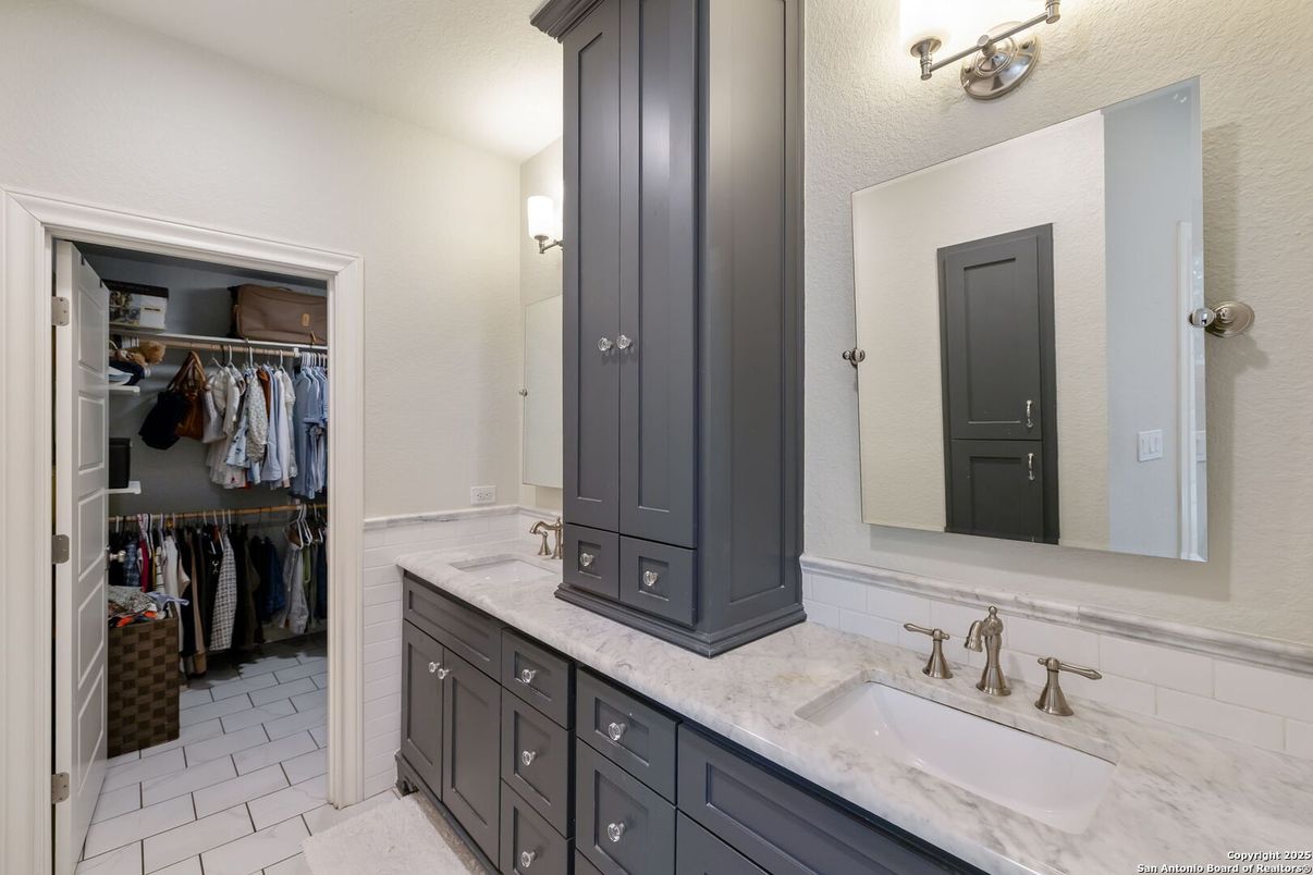 Bathroom, Dual Sink Vanities, Interior, Walk-in Closets