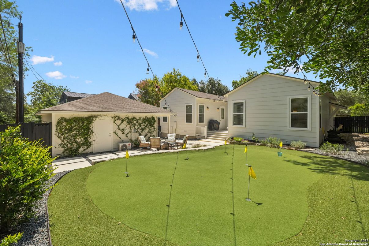 Backyard, Exterior