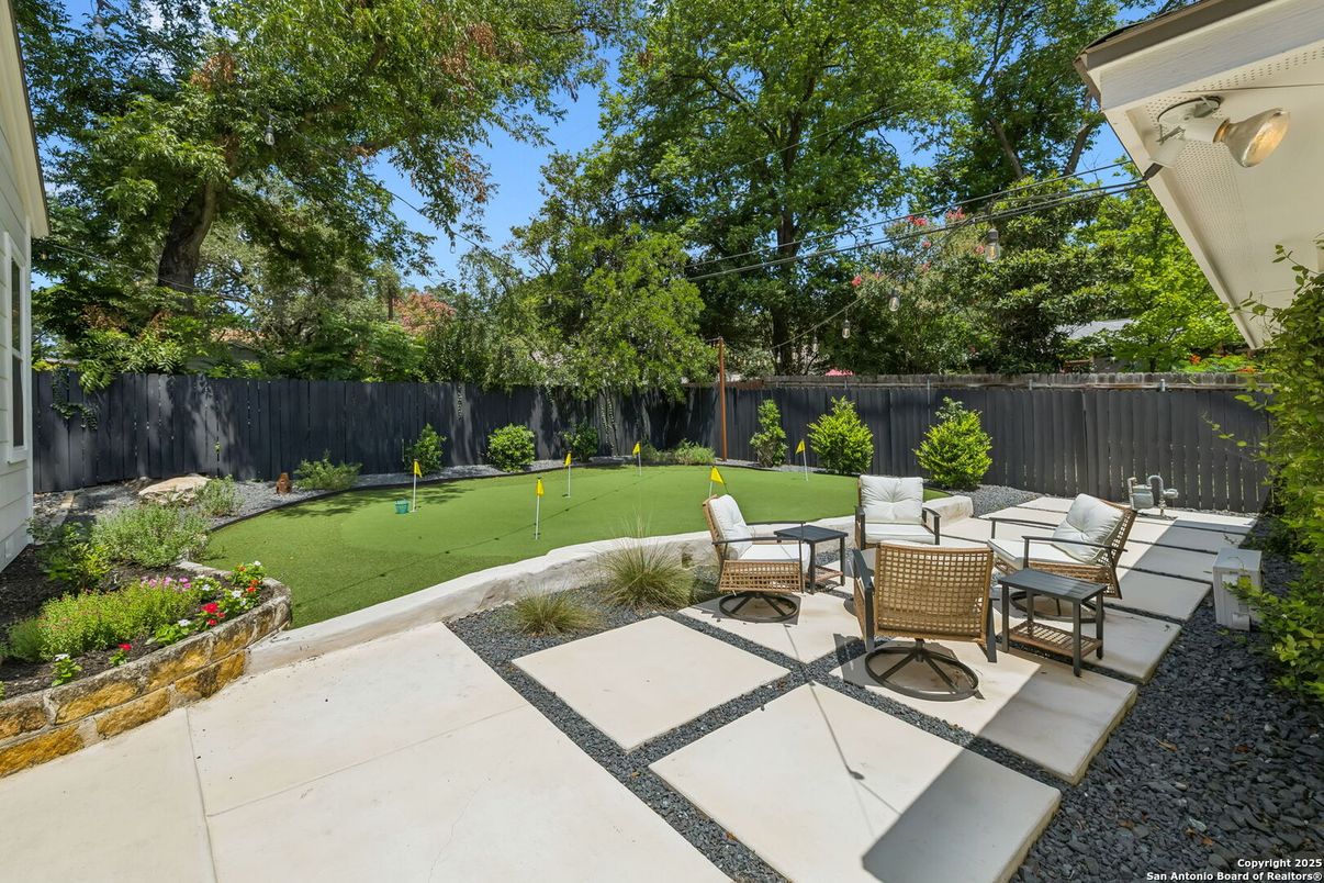 Backyard, Exterior