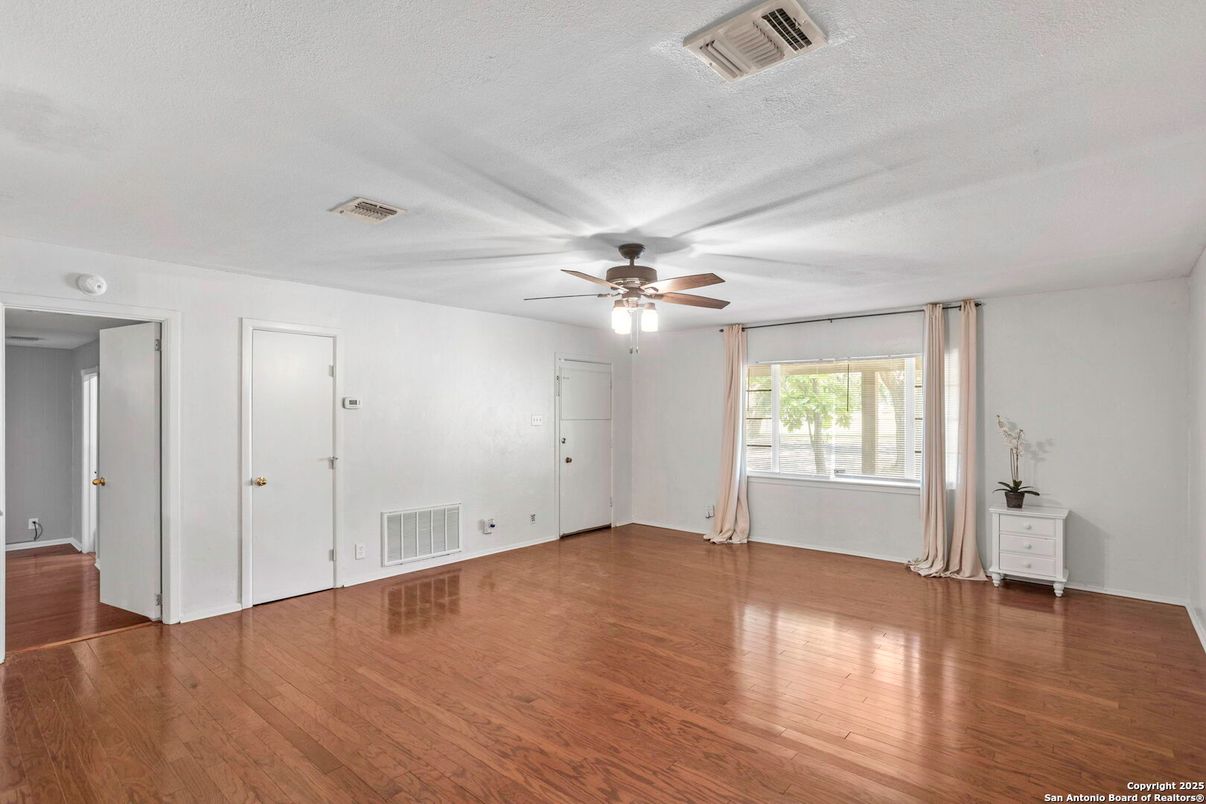 Empty room, Interior, Wood Texture Flooring