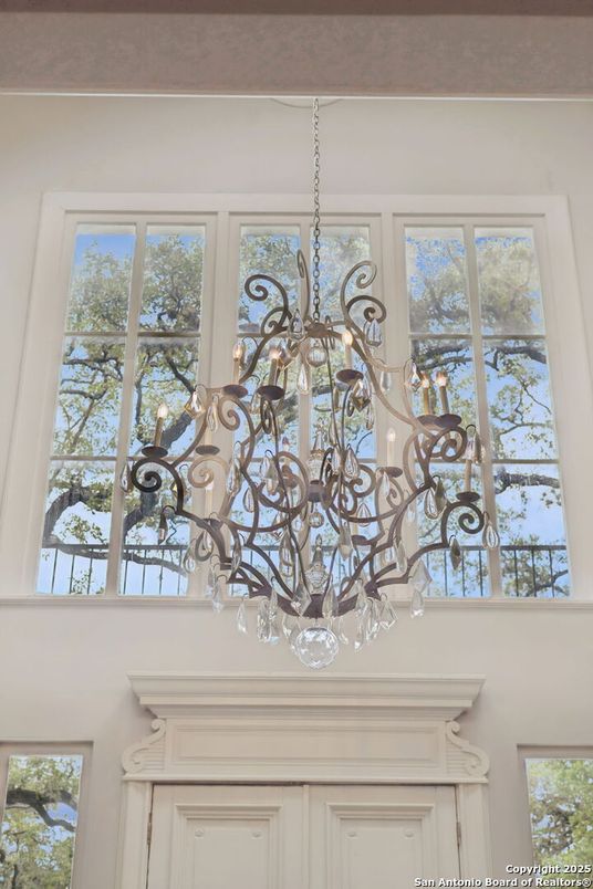 Chandelier, Interior
