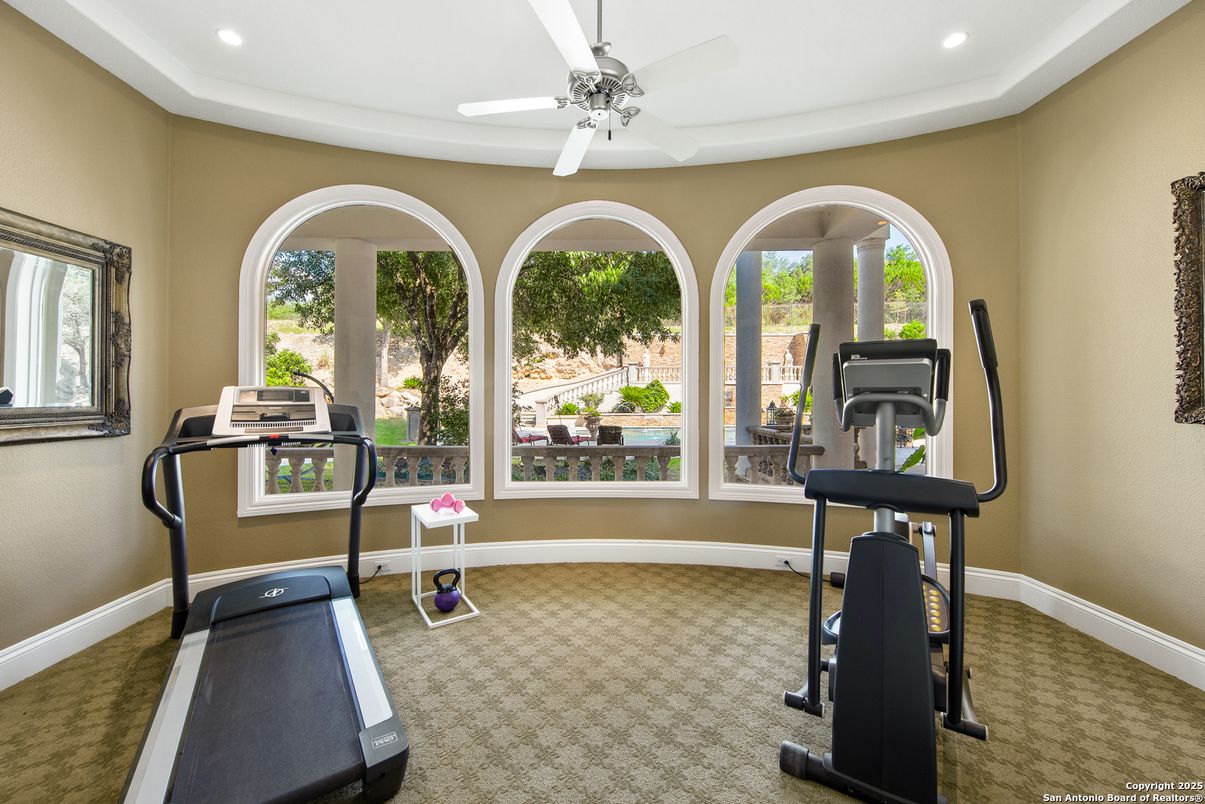 Fitness Equipment, Interior, Recessed Lighting