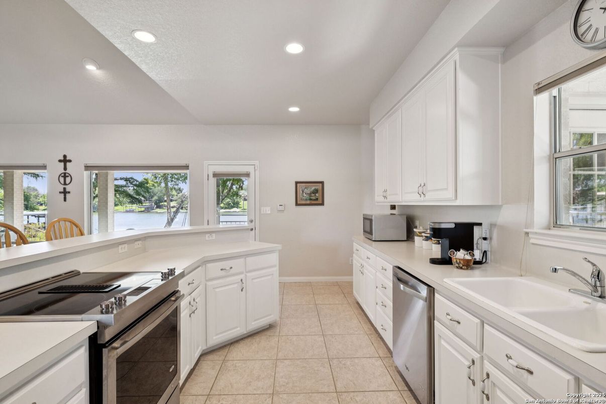 Interior, Kitchen, Recessed Lighting