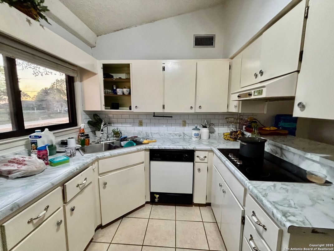 Interior, Kitchen, Tile Countertops