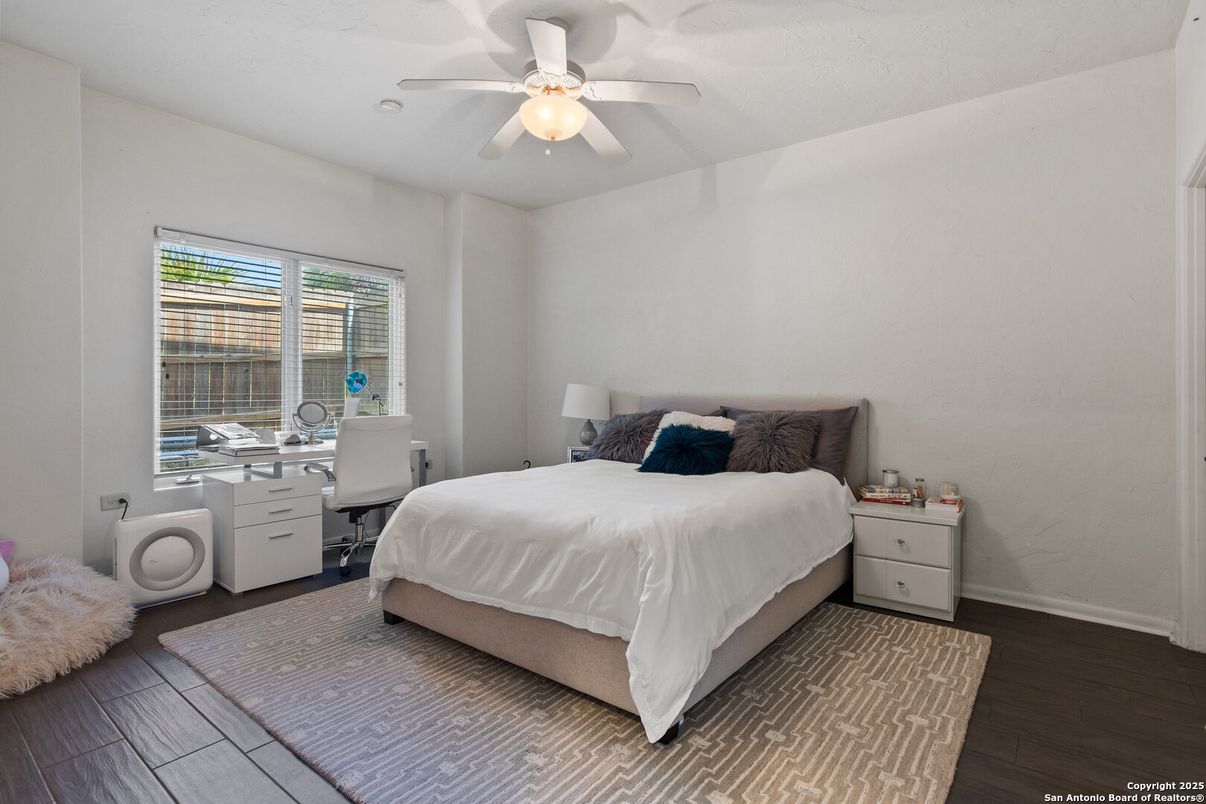 Bedroom, Home Office, Interior, Wood Texture Flooring