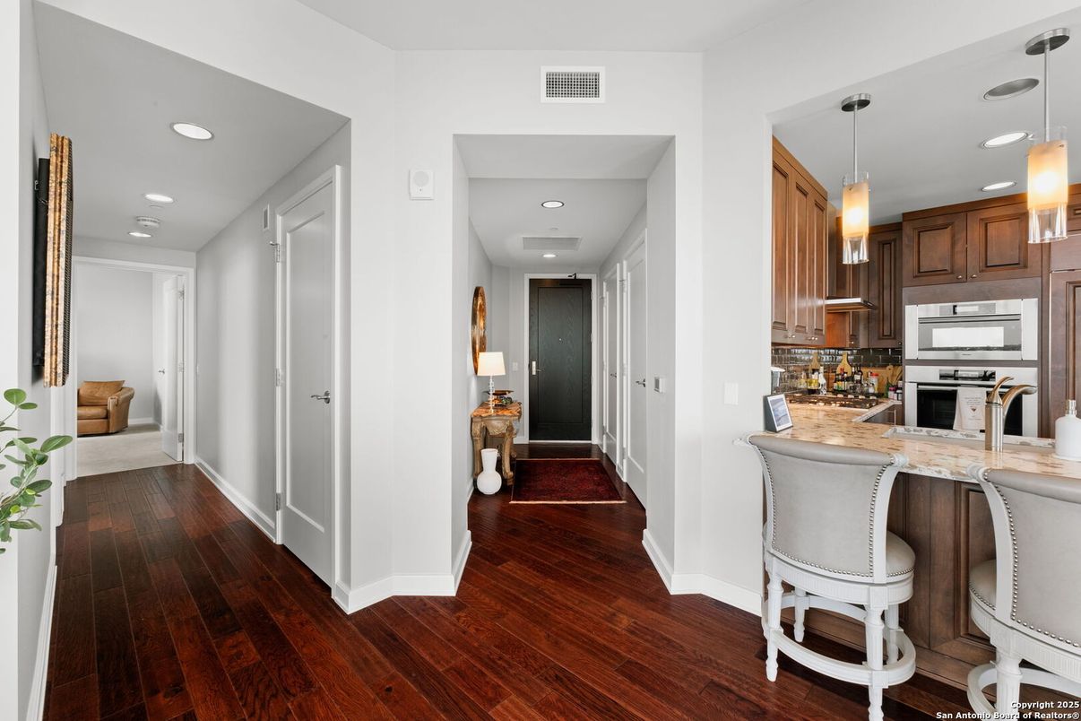 Interior, Kitchen, Pendant Lights, Recessed Lighting, Wood Texture Flooring