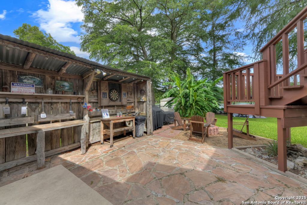 Backyard, Exterior