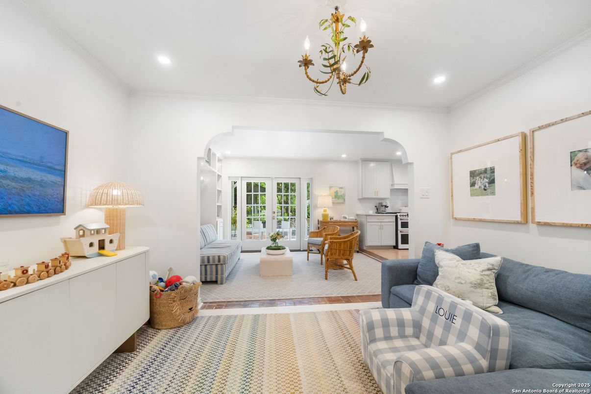 Chandelier, Interior, Kitchen, Living room, Recessed Lighting
