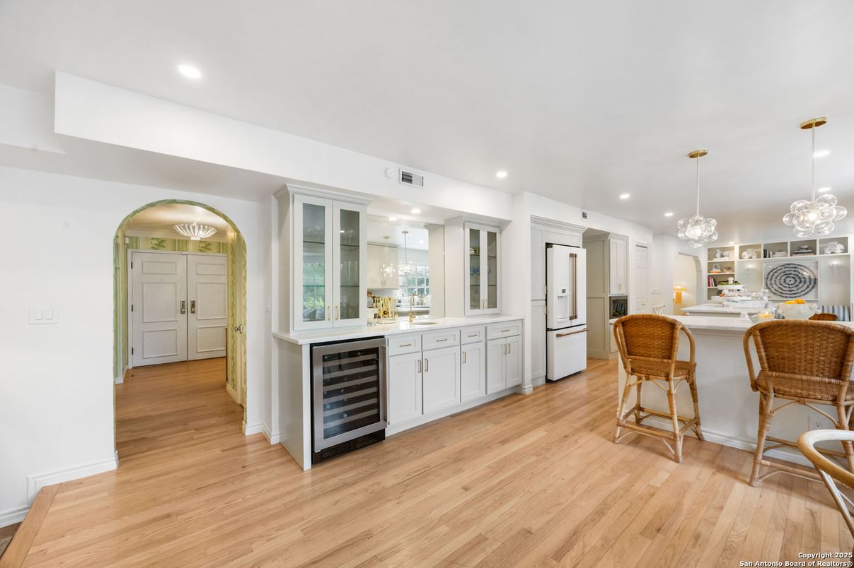 Interior, Kitchen, Pendant Lights, Recessed Lighting, Wood Texture Flooring