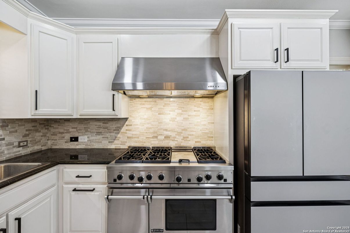 Interior, Kitchen, Stainless Steel Appliances