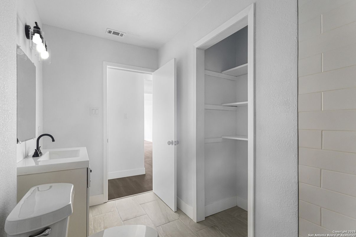 Bathroom, Interior, Wood Texture Flooring