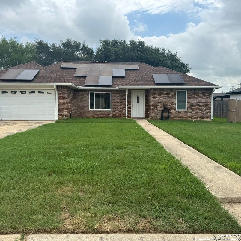 Attached, Exterior, Facade, Brick Facade, Solar Panels, Ranch
