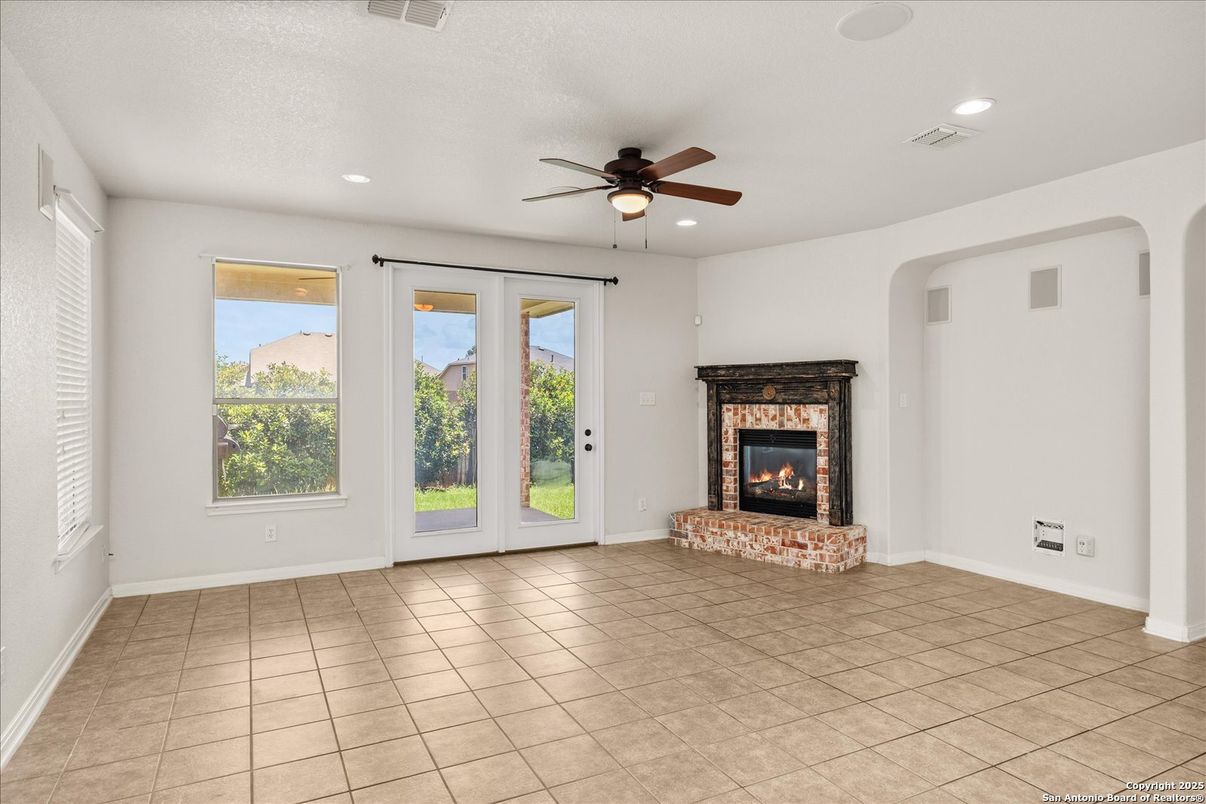 Empty room, Fireplace, Interior, Recessed Lighting
