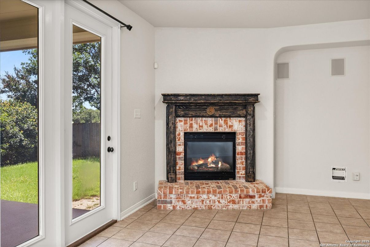 Fireplace, Interior