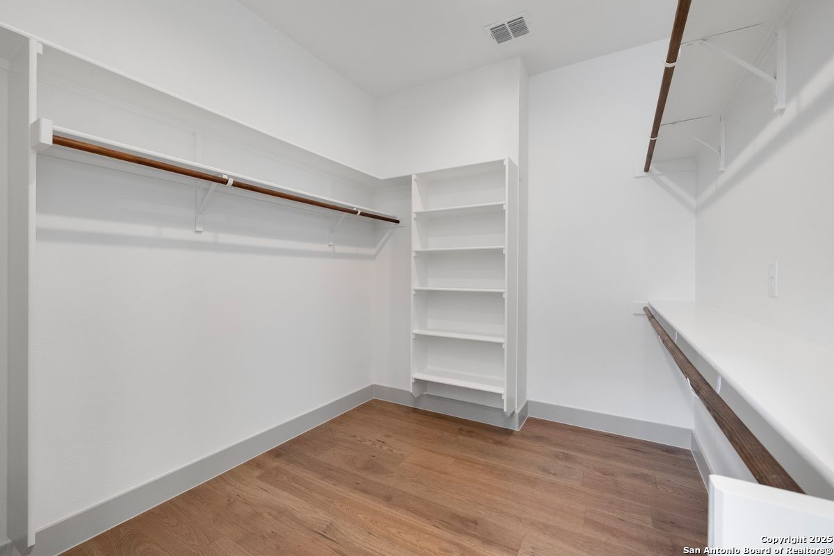 Interior, Walk-in Closets, Wood Texture Flooring