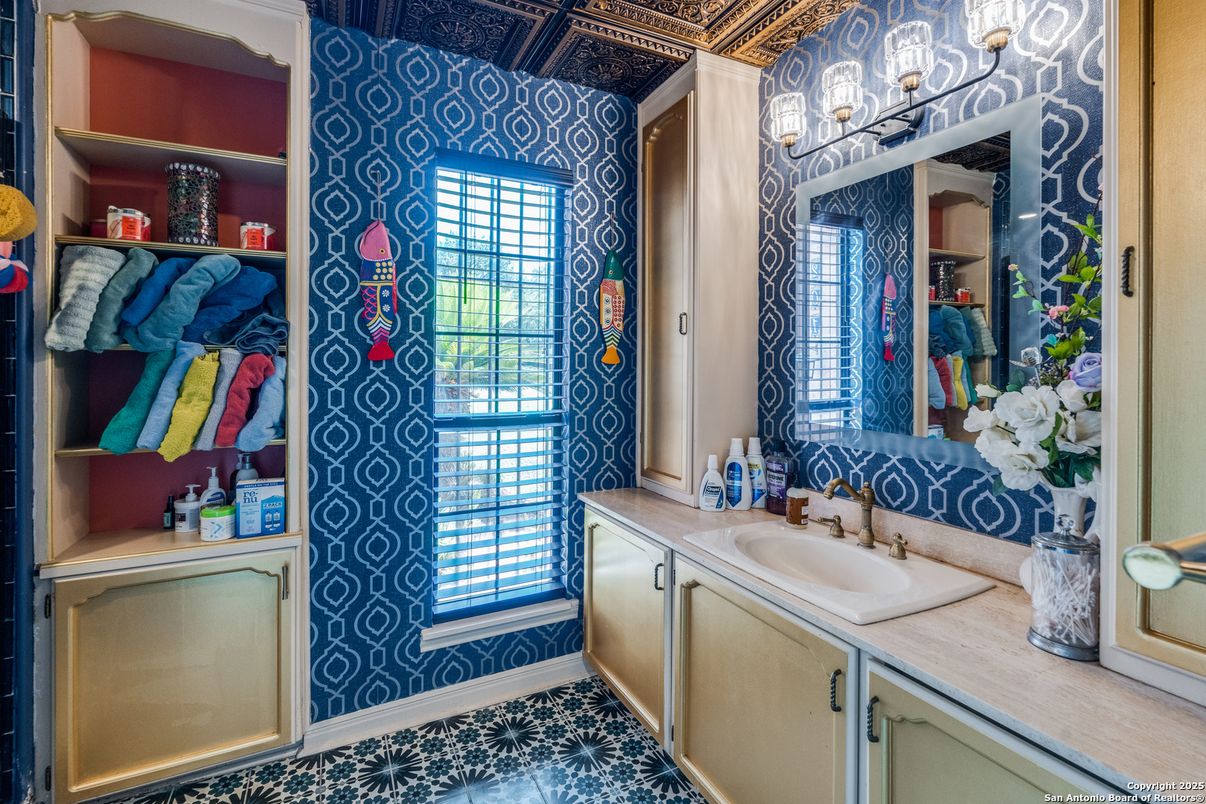 Bathroom, Interior