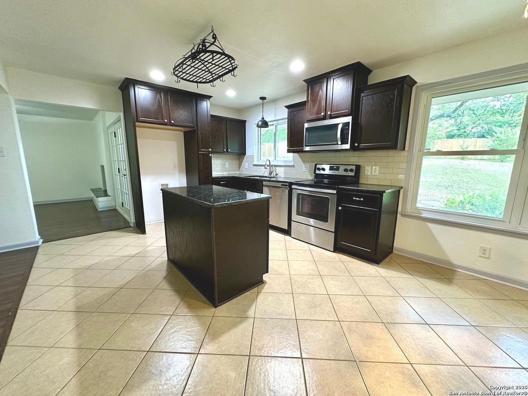 Interior, Kitchen, Pendant Lights, Recessed Lighting, Stainless Steel Appliances