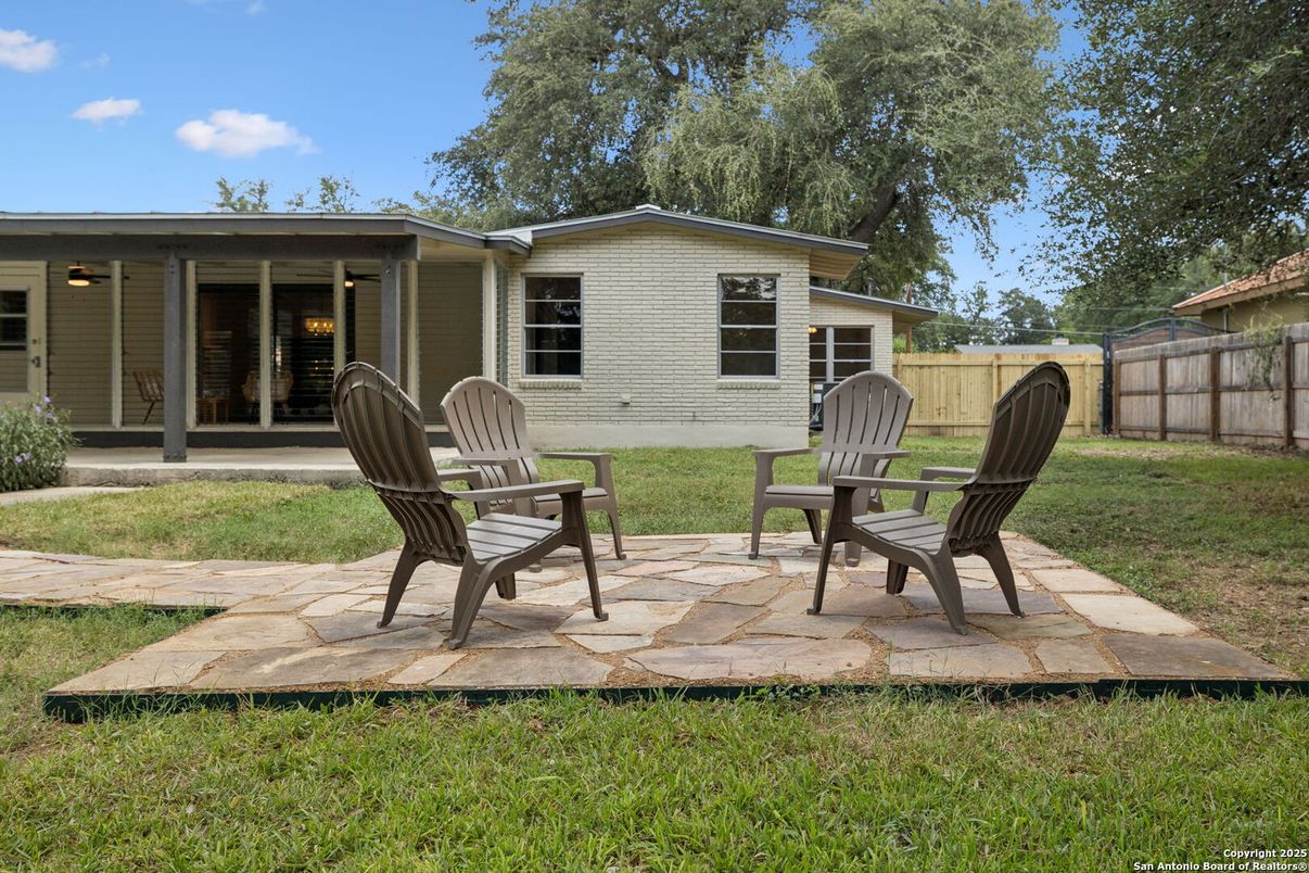 Backyard, Exterior