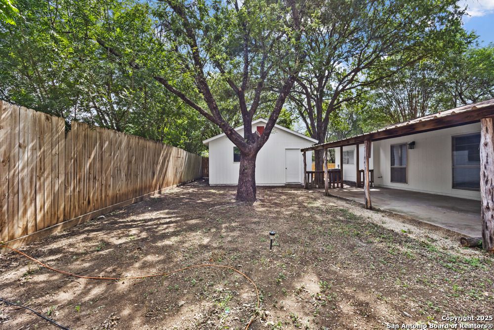 Backyard, Exterior