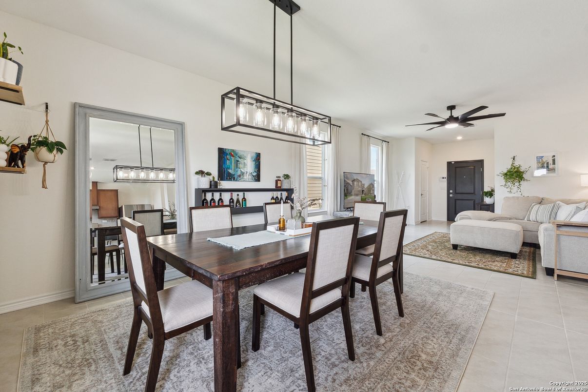 Dining room, Interior, Living room, Pendant Lights, Recessed Lighting