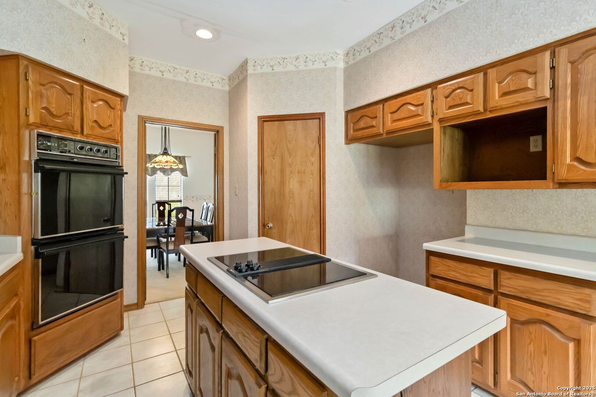 Interior, Kitchen, Recessed Lighting