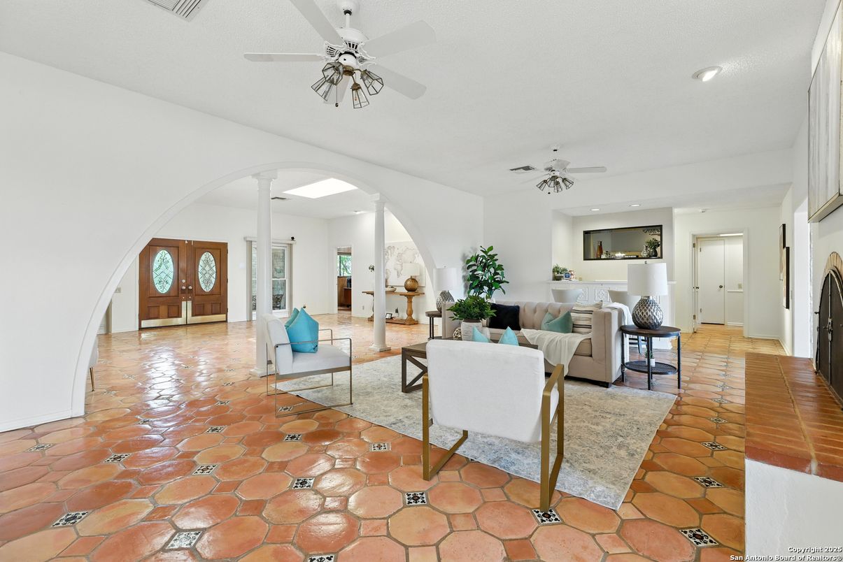 Fireplace, Interior, Living room, Recessed Lighting