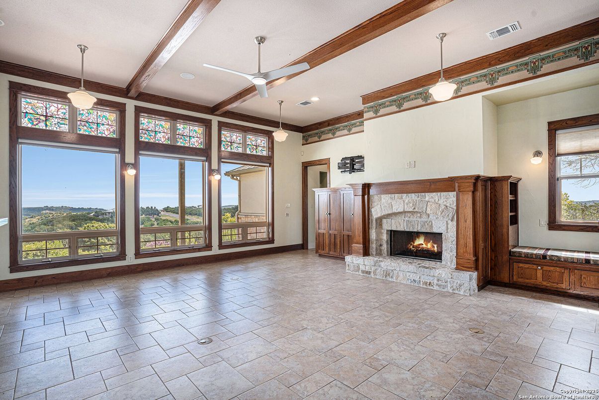 Empty room, Fireplace, Interior, Pendant Lights, Recessed Lighting