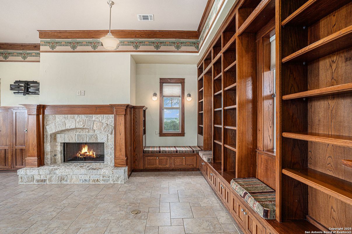 Fireplace, Interior, Pendant Lights