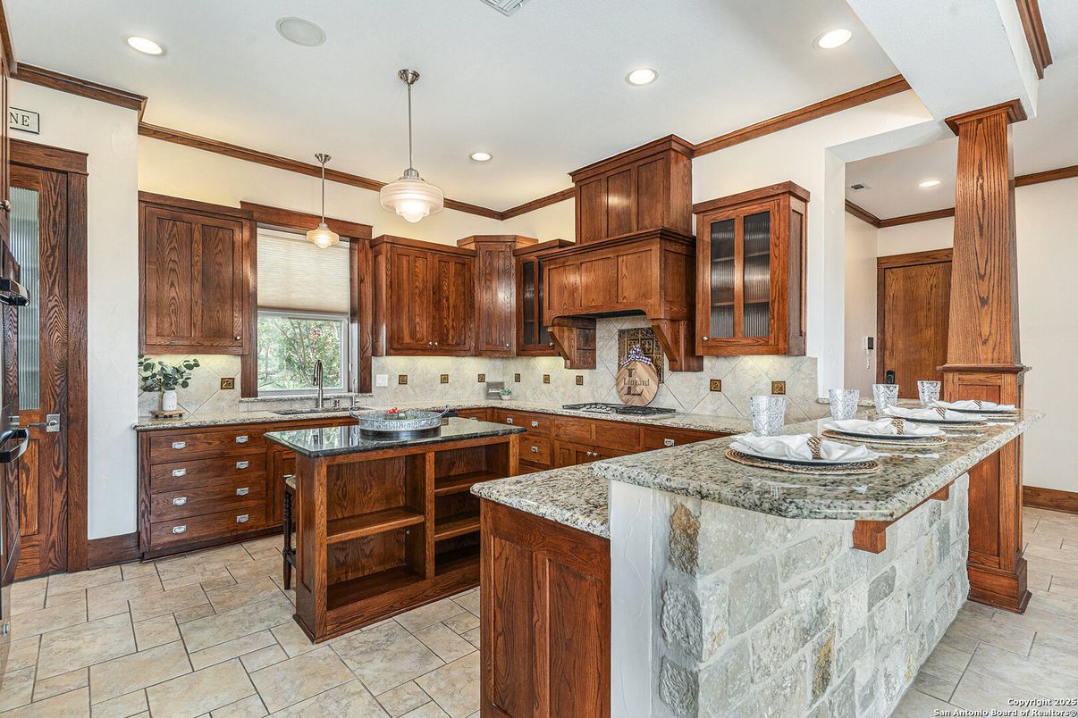 Interior, Kitchen, Pendant Lights, Recessed Lighting